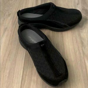 Black Slide on shoe